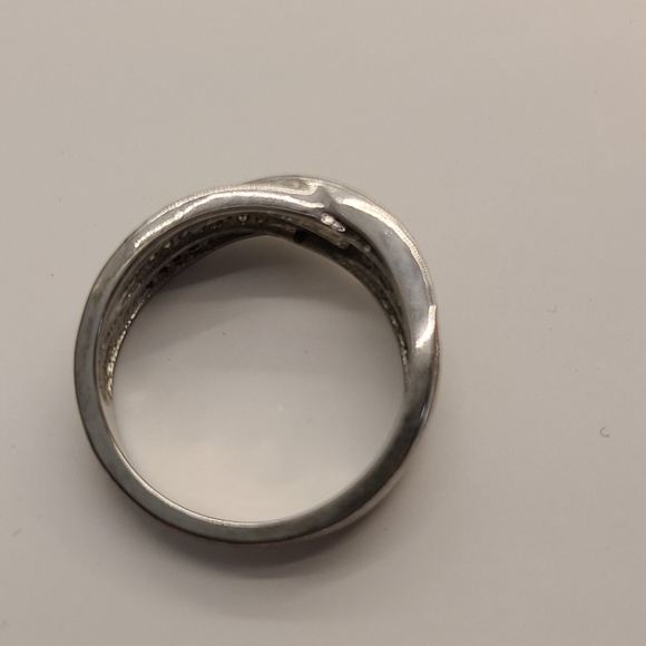 Silver ring - Picture 2 of 3